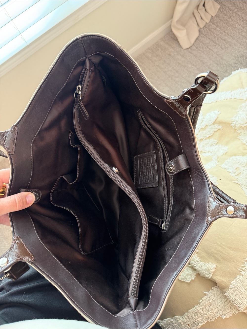 Y2K Coach Beige and Brown Signature Canvas Tote - Picture 4 of 11